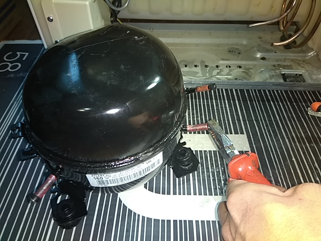 разгерметизация патрубков компрессора