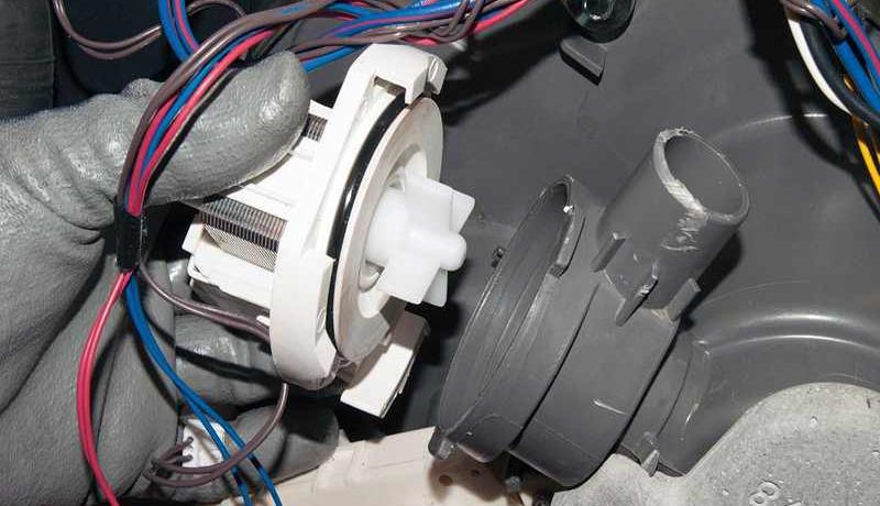 Замена помпы стиральной машины